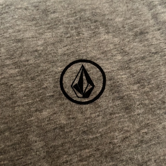 ✅ VOLCOM Casual Short Sleeve Logo Tee T Shirt Top Medium Classic Marbled Gray - Picture 3 of 5